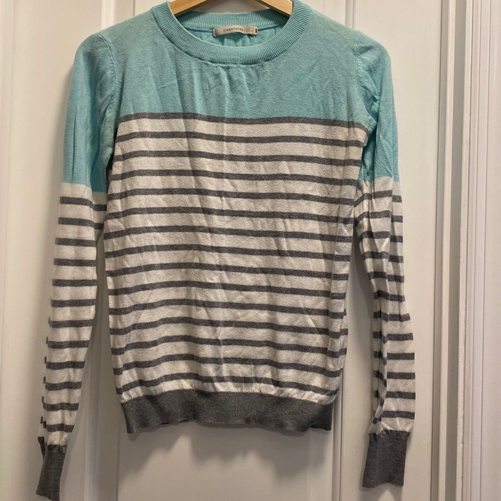 41 Hawthorn sweater size S